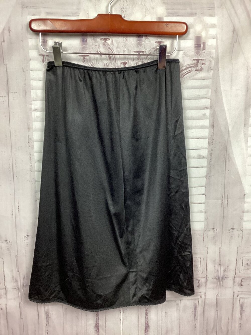 Vintage Maidenform Black Half Slip w/Lace 24" M